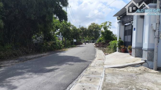 Đất bán xã Phước Vĩnh An cách Nguyễn Thị Lắng 300m 28x33 tổng 955m2 144m thổ cư - 1
