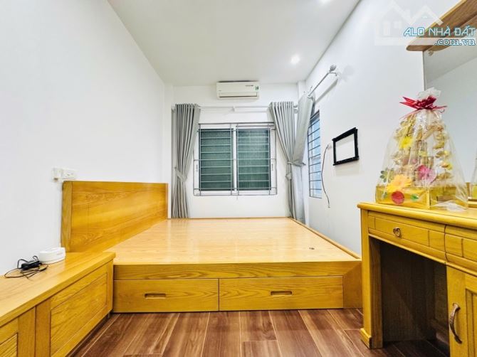 🔥 Nhà Đẹp Văn Chương, Ngõ Nông, Đã Full Nội Thất, 5 Tầng Đủ Công Năng, SĐCC, Giá 5.4 Tỷ - 1