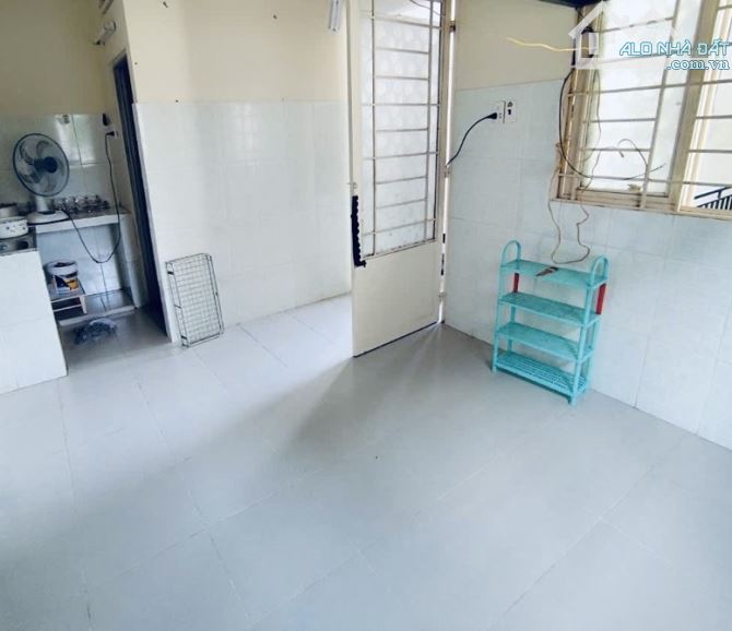 BÁN NHÀ 3 MẶT TIỀN HẺM, 2 TẦNG GẦN CHỢ ĐẦU MỐI THỦ ĐỨC, 6,2X13 CHỈ 4,1 TỶ. - 1