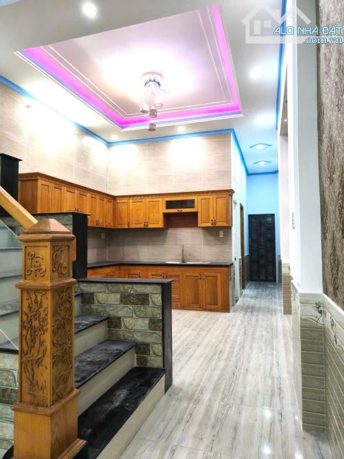 Bán nhà  2 tầng nội h 2 bính an p đông hoà dt 94m2 - 1