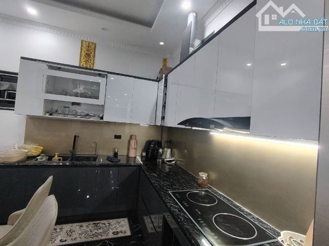 SIÊU PHẨM CĂN NHÀ TRỊNH ĐÌNH CỬU ĐỊNH CÔNG - NGÕ NÔNG, NHIỀU TIỆN ÍCH, GIÁ 11,8 TỶ. - 1