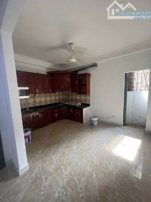 BÁN NHÀ LĨNH NAM HOÀNG MAI  50M X 5T, NHỈNH 8 TỶ, Ô TÔ ĐỖ CỬA. - 1
