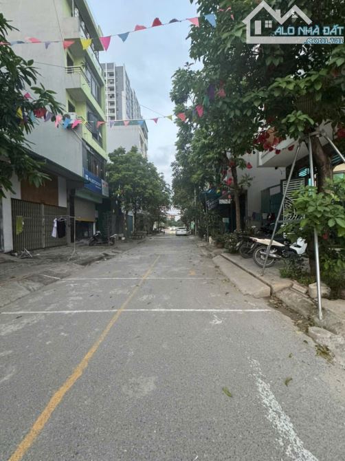 ĐẤT ĐẸP KHU B YÊN NGHĨA, PHÂN LÔ OTO TRÁNH, VỈA HÈ RỘNG, DT 52M GIÁ 11.95 TỶ - 1