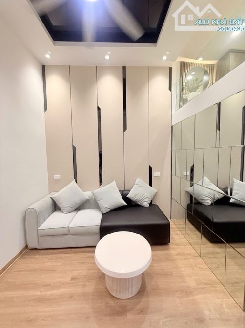 Bán căn tập thể nhà máy thuốc lá 133 Nguyễn Trãi, đối diện  Royal City, căn hộ 2 ngủ - 1