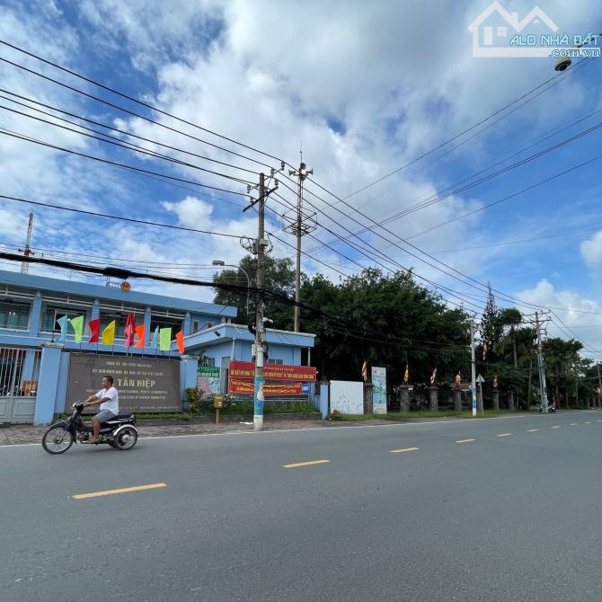 Bán lô đất thổ cư mặt tiền đường Dương Công Khi, Hóc Môn.:45x75m - 1