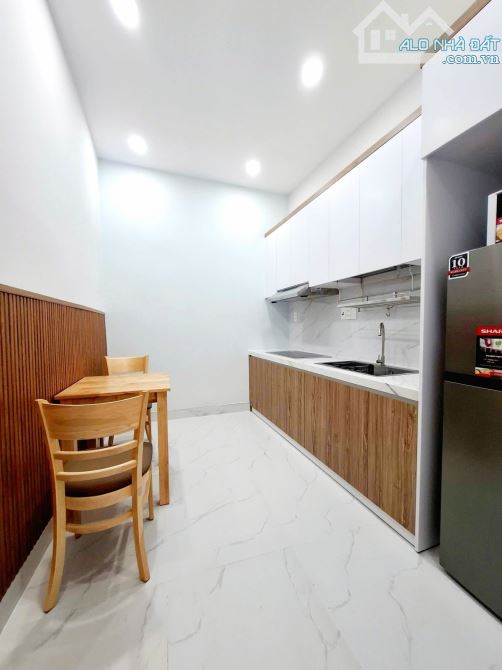 Bán gấp nhà siêu phẩm Lạc Long Quân,Tân Bình, 3 tầng, tặng nội thất, sổ vuông, chỉ 3.x tỷ. - 1