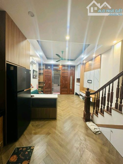 8 TRIỆU 🏡 CHO THUÊ NHÀ NGUYÊN CĂN – 65 KẺ TẠNH, GIANG BIÊN – Ô TÔ ĐỖ CỔNG  – FULL ĐỒ - 1