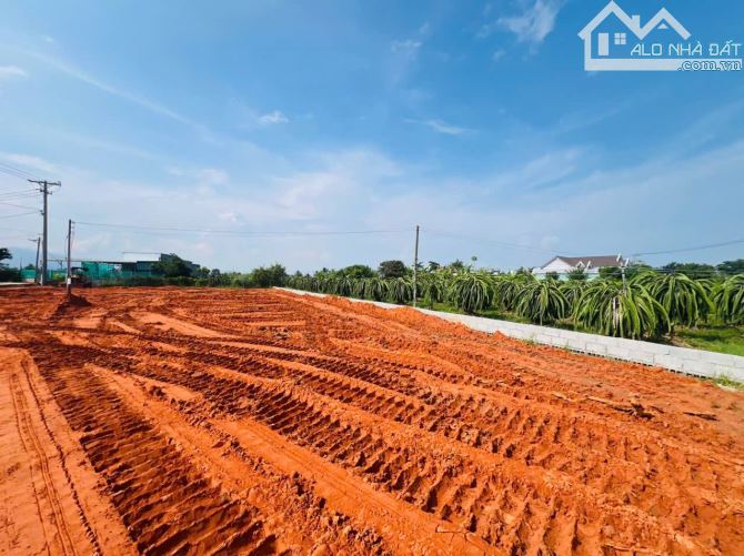 Bán 1700 m2 Hàm Liêm gần ủy ban xã Hàm Hiệp đường bê tông - 1
