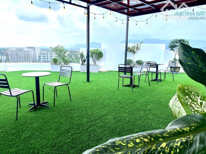 HÒA LẠC THẠCH THẤT TÒA VĂN PHÒNG 10 TẦNG LÔ GÓC DOANH THU 1,5 TỶ/ NĂM SIÊU ĐẸP 220m 36 TỶ - 1