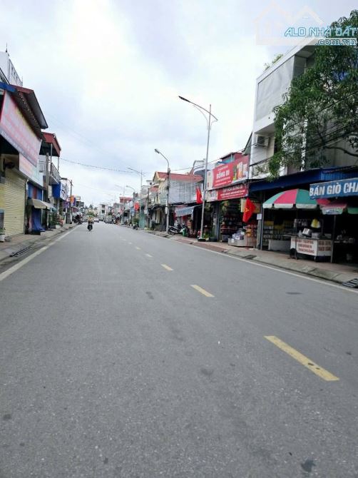 Bán đất tặng nhà mặt trục ủy ban, đối diện chợ lương quán giá chỉ 5,x tỷ - 1