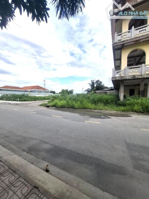 Siêu Hiếm, Nhà 3 Tầng Lô góc 3 Mặt tiền đường 20m AN PHÚ ĐÔNG 09, DT 442m2, ngang 15m. - 1