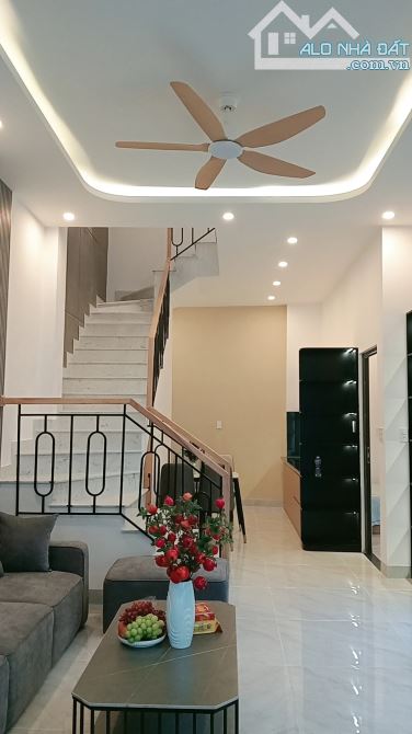 SIÊU PHẨM 3 TẦNG – FULL NỘI THẤT – KIỆT Ô TÔ GIÁ 4,85 TỶ., KIỆT TÔ HIỆU LIÊN CHIỂU ĐÀ NẴNG - 1