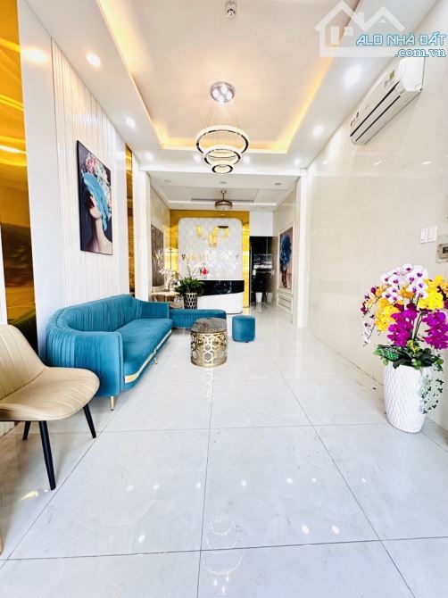 MTKD NGAY 3/2 SẦM UẤT - ĐƯỜNG 30M VỈA HÈ 4M- KD CỰC ĐỈNH 50M2 6 TẦNG NỞ HẬU NHỈNH 22 Tỷ - 1