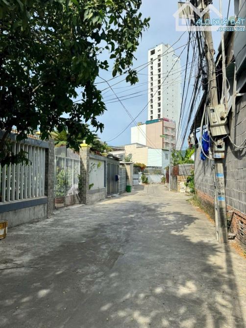 Bán lô đất 206 m2 ngang 11,43 mét- sát biển Ba Làng - 1