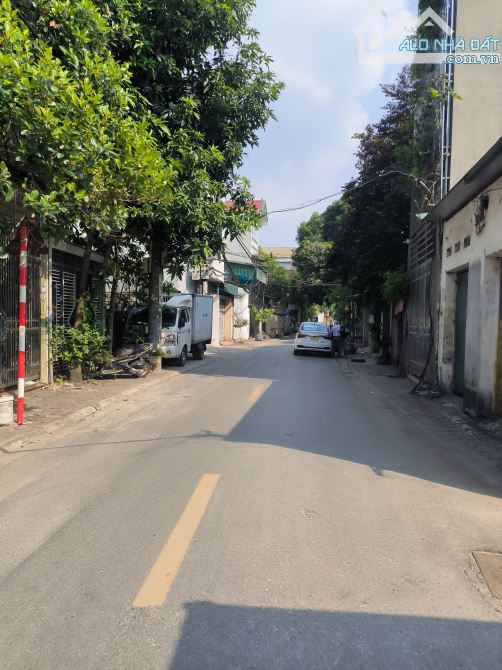 BÁN ĐẤT NGỌC THỤY LONG BIÊN 100M2 6MMT - Ô TÔ TRÁNH GIÁ 9 TỶ - 1
