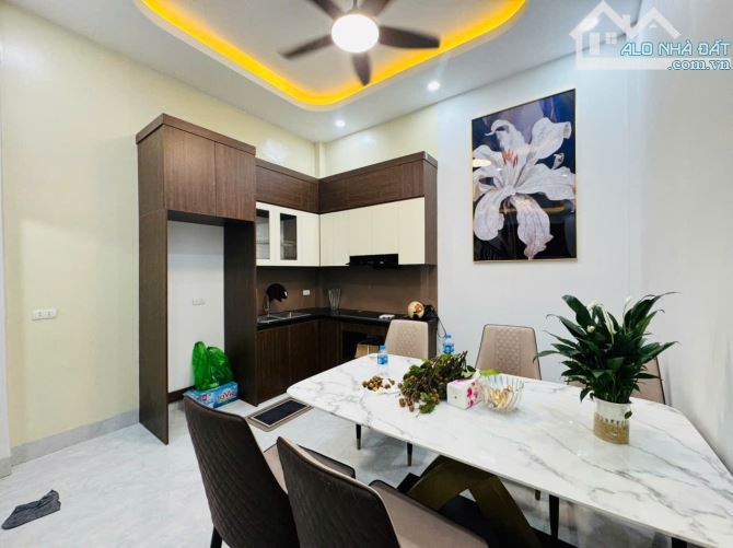 BÁN NHÀ 4 TẦNG x 53M2 LÔ GÓC Ô TÔ ĐỖ CỬA TẠI TRƯỜNG CHINH, THANH XUÂN CHỈ 15.5 tỷ - 1