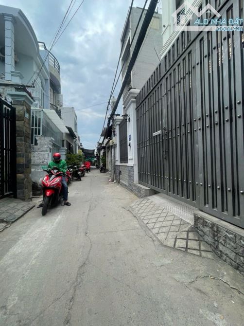 Bán nhà hẻm 1041 TRẦN XUÂN SOẠN P Tân Hưng Quận 7. 31m2 - 1