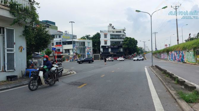 Bán nhà phố Ngọc Thụy 45m2- 4 tầng- hơn 7 t.ỷ, nội thất, gần trường Việt Pháp - 1