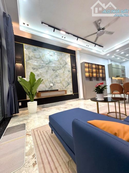 A018 - NHÀ ĐẸP - SÁT LÊ TRỌNG TẤN, HẺM XE HƠI THÔNG, 4X18M, 2 TẦNG, CHỈ 6 TỶ 3 - 1