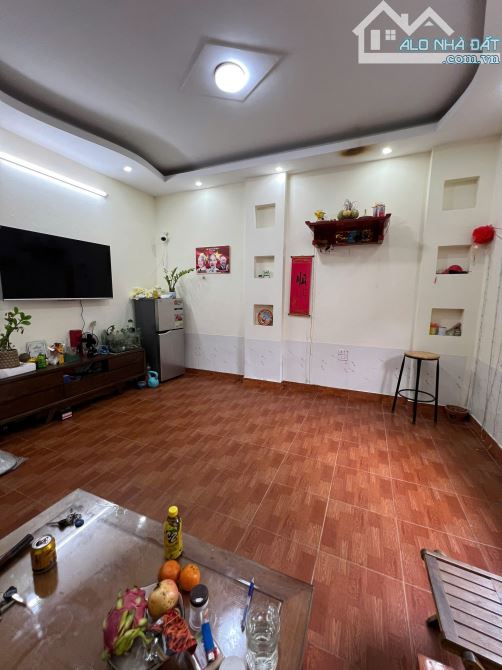 BÁN NHÀ SA ĐÔI – SÁT ĐƯỜNG LÊ QUANG ĐẠO – NAM TỪ LIÊM – 70M² – 2NGỦ – GIÁ 1,5X TỶ – Ô TÔ Đ - 1