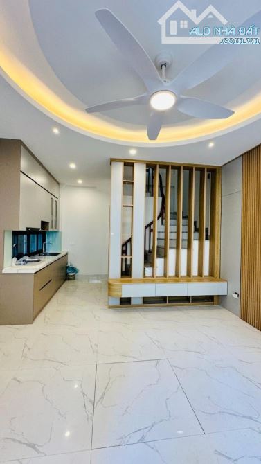THANH AM 45M-5 TẦNG-5MT-5 TỶ-NGÕ THÔNG, KINH DOANH NHỎ – CHỈ VIỆC XÁCH VALY VỀ Ở - 1