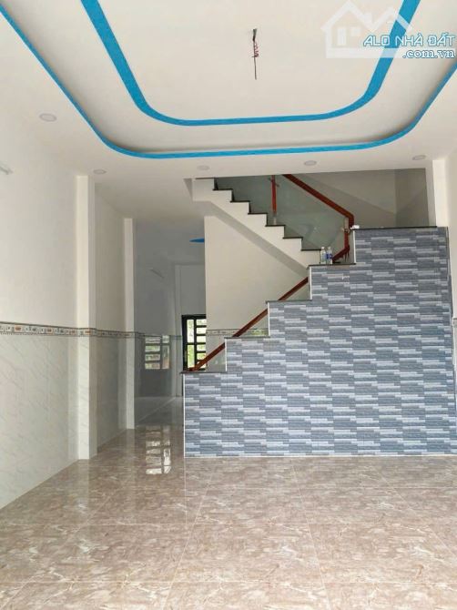 Nhà mặt tiền Lê Thị Đảo, xã Tân Thạnh Đông dt 147m2 1 lửng 2pn 2wc giá 3,2 tỷ - 1