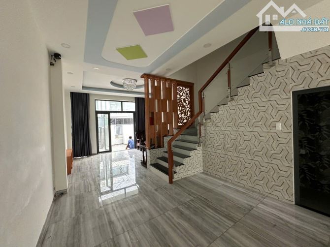 Bán nhà góc 2 MT Đường 15 KDT Đông Tăng Long, Trường Thạnh, Q9 - Diện tích : 5 x 20 = 95.5 - 1