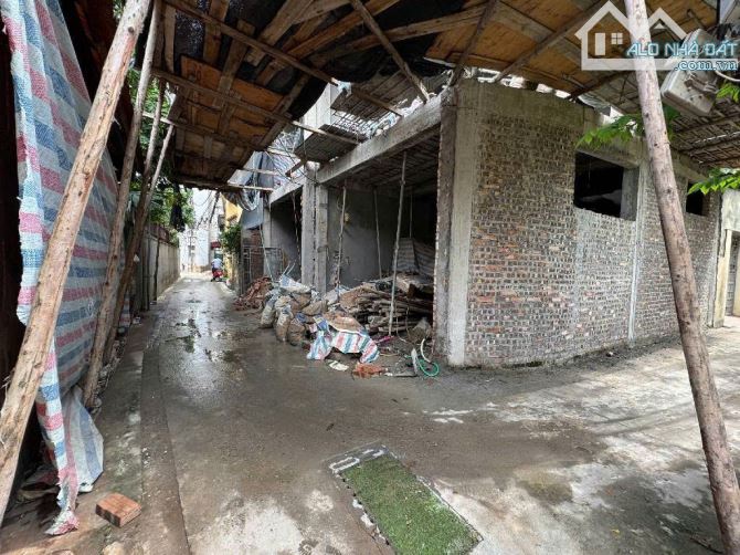 BÁN NHÀ NGỌC THUỴ-LONG BIÊN-30m2-NHỈNH 9 TỶ-GARA Ô TÔ-THANG MÁY-FULL NỘI THẤT - 1