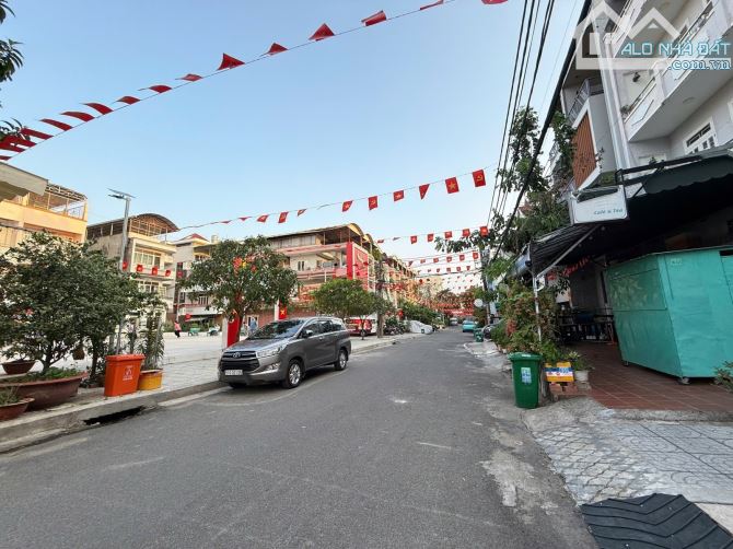 PHƯỚC LONG A - NHÀ ĐẸP - DT: 80M2 (5,2*16) *  5 TẦNG - ĐƯỜNG HẺM RỘNG 8M - GÍA NGỘP - 1