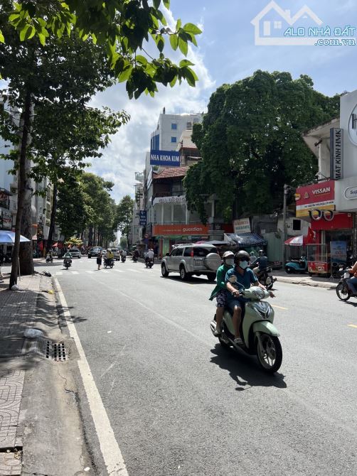 Nguyễn Trãi quận 5 43/49m2 4 tầng giá chỉ 32 tỷ - 1