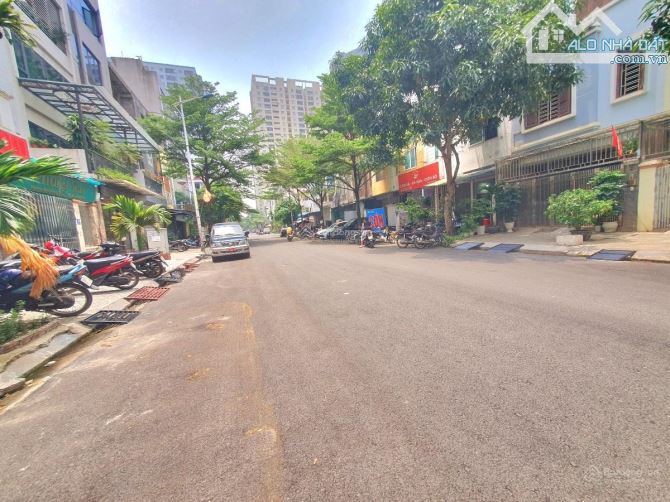 LIỀN KỀ KĐT VĂN KHÊ, TRỤC ĐƯỜNG TO 17M, KINH DOANH ĐỈNH, VỈA HÈ RỘNG, ÔTÔ DỪNG ĐỖ,GIÁ TỐT - 1