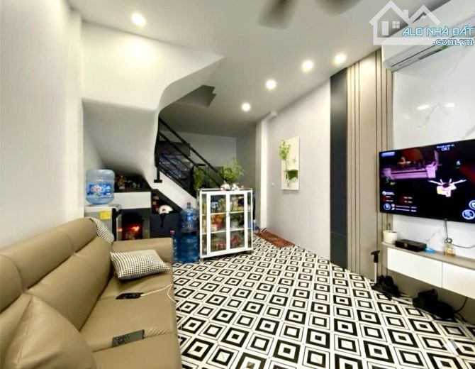 SÁCH ĐỎ! LÔ GÓC 5 TẦNG PHÂN LÔ THÁI HÀ - Ô TÔ TRÁNH - KINH DOANH SIÊU ĐỈNH - Ở SƯỚNG 14 TỶ - 1