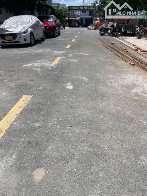 HẺM NHỰA 12M CÓ VỈA HÈ- GẦN LÊ TRỌNG TẤN- 5P RA AEON TÂN PHÚ 5 x 10,1 ‼️GIÁ: 3,7 tỷ - 1