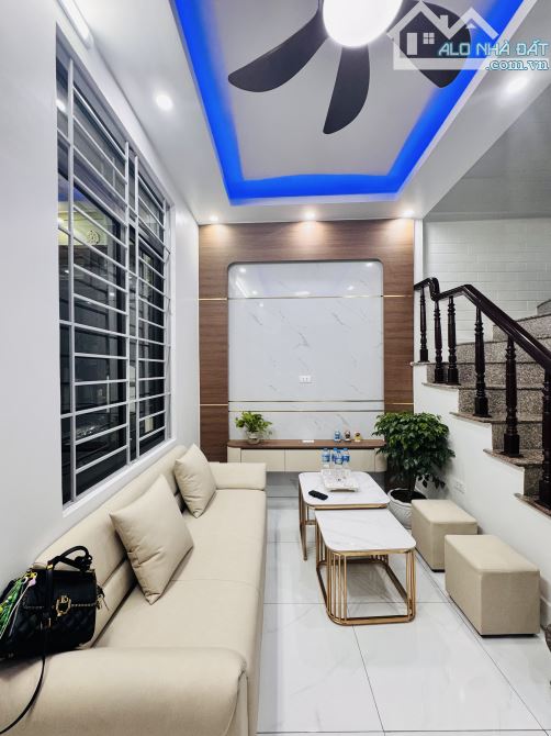 Bán nhà riêng Gốc Đề, Minh Khai sổ 30m xây 5 tầng 6.2 tỷ, ngõ thông nhiều nhất - 1