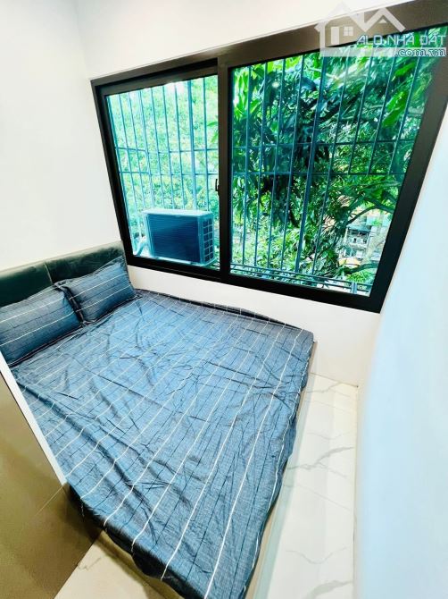 Bán tập thể tầng 4 Kim Liên, 3 ngủ lô góc full nội thất, vị trí vàng Đống Đa - 1