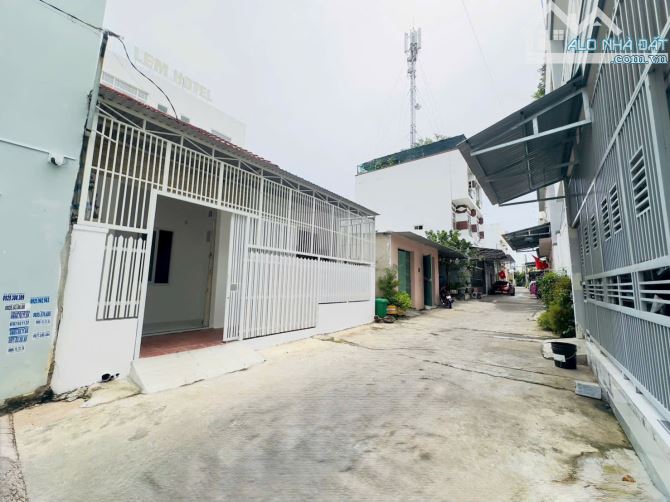 Nhà Rộng Ngang 7,43m Gần Biển 5 Phút – Hẻm 5m khu Đăng Kiểm Oto, Nha Trang 80,6m2 – 4,2 tỷ - 1