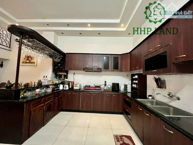 Cho thuê nhà 1 trệt 2 lầu full nội thất gần bệnh viện Shingmark, Long Bình Tân - 12