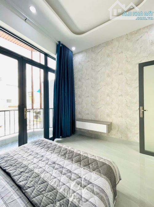 SIÊU PHẨM NHỈNH 4 ĐỒNG CÓ PHÒNG DƯỚI TRỆT ĐƯỜNG LÊ QUANG ĐỊNH, GÒ VẤP - 4,46TỶ/58,8M2. SHR - 12