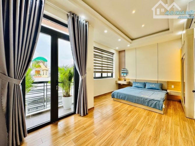 Cắt lỗ giảm sâu bán nhanh nhà Lê Văn Sỹ, Q3 - Giá 7tỷ190/60m2 - 12