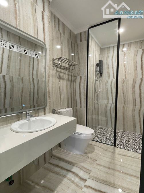 BÁN NHÀ 3 TẦNG CÓ THANG MÁY TẠI ĐƯỜNG SỐ 13 ,  THIẾT KẾ TÂN CỔ ĐIỂN - 14