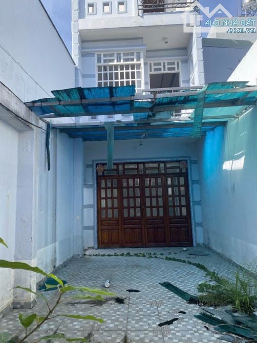 Bán nhà 3 tầng Mặt Tiền đường TX43, phường THẠNH XUÂN, Q12, dt 274m²(4/6 x60).Đường 8m - 2