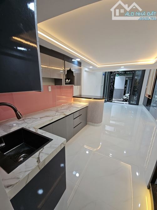 NHÀ MỚI  NGANG 3 DÀI 10 4T  CÓ 4 TỎI Q4 Sát mặt tiền - 17