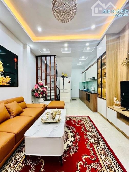 DUY NHẤT - BÁN NHÀ PHÚC LỢI- 34M2 - 5 TẦNG - NGÕ Ô TÔ THÔNG - FULL NỘI THẤT - Ở LUÔN - 4