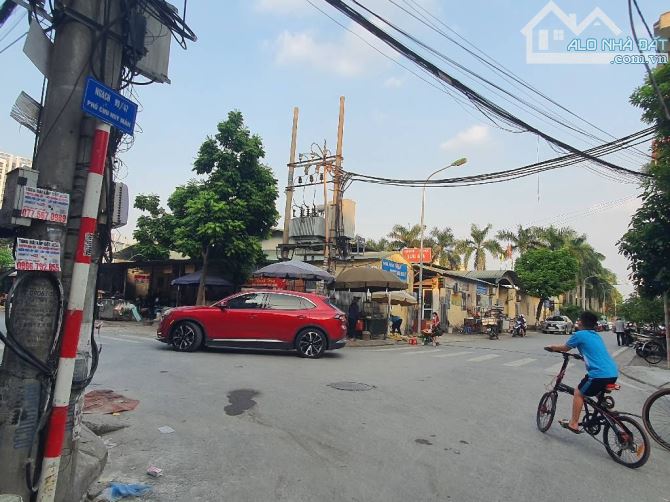 CỰC HIẾM, OTO vào nhà- Phúc Đồng - Long Biên giá chỉ nhỉnh 7 Tỷ 32m x 5T - Bay nhanh - 9