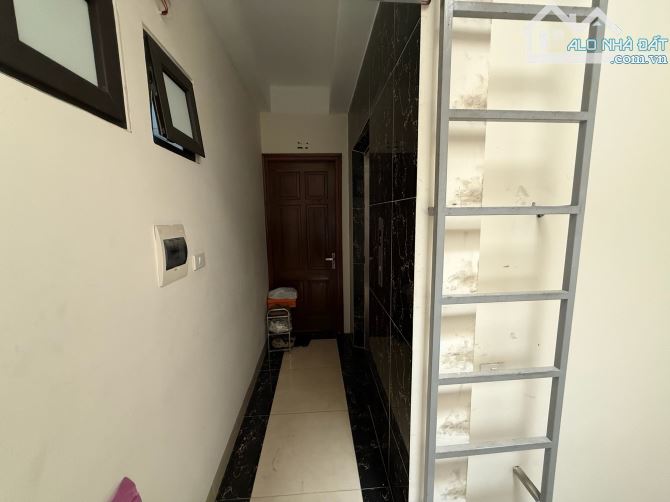 PHÂN LÔ ÔTÔ ĐỖ CỬA PHỐ AN HÒA 54M - 8 TẦNG - THANG MÁY- 13PN - 15 TỶ - 2