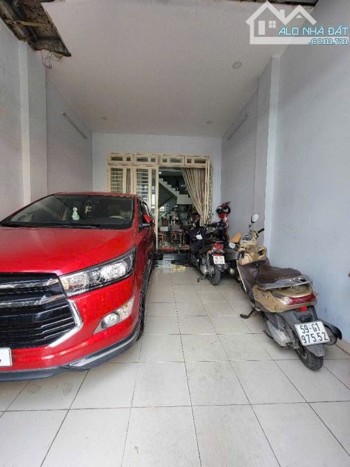 Bán nhà 3 tầng Sổ hồng riêng đường HÀ HUY GIÁP, Q12,80,9m²(4,2x20).Hẻm 7m, giá 7,9tỷ - 2