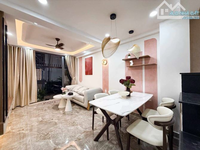 BÁN NHÀ PHAN TÂY HỒ - KHU VIP PHAN XÍCH LONG -  NHÀ ĐẸP GIA CHỦ LÀ KIẾN TRÚC SƯ • 46M² - 2