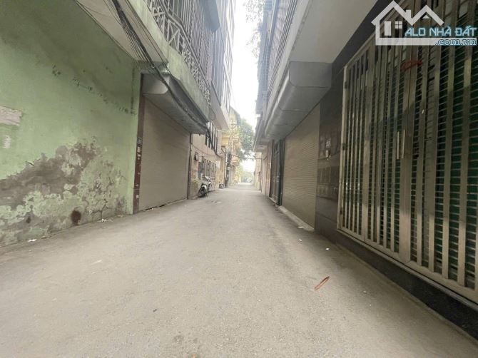 Bán Nhà Lê Trọng Tấn, Khu Phân Lô, Quân Đội, Ô tô đỗ cửa. 78m - Chỉ 16 Tỷ - 2