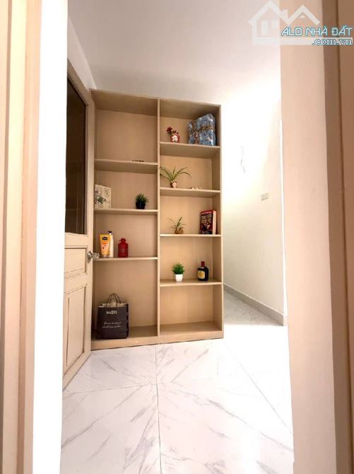 Bán tập thể Lê Thánh Tông 80m cực đẹp - 2
