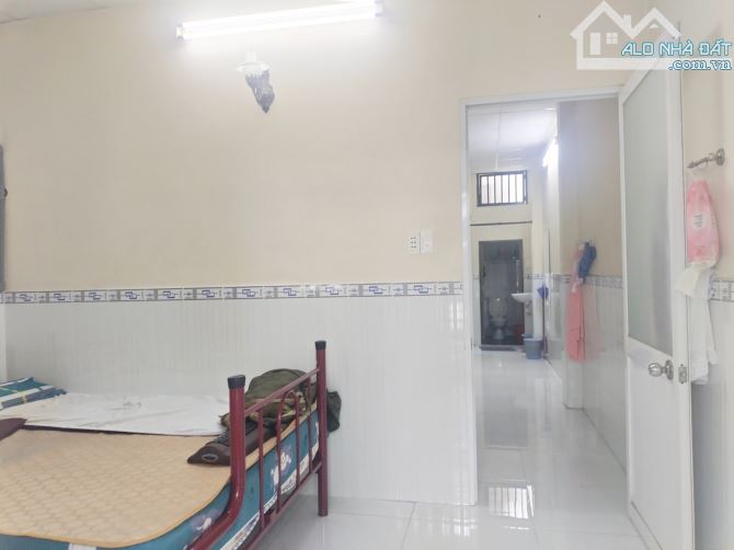 Bán nhà khu Tên Lửa hẻm xe hơi 48m2, 4x12, 2 Tầng BTCT giá 5.1T - 2